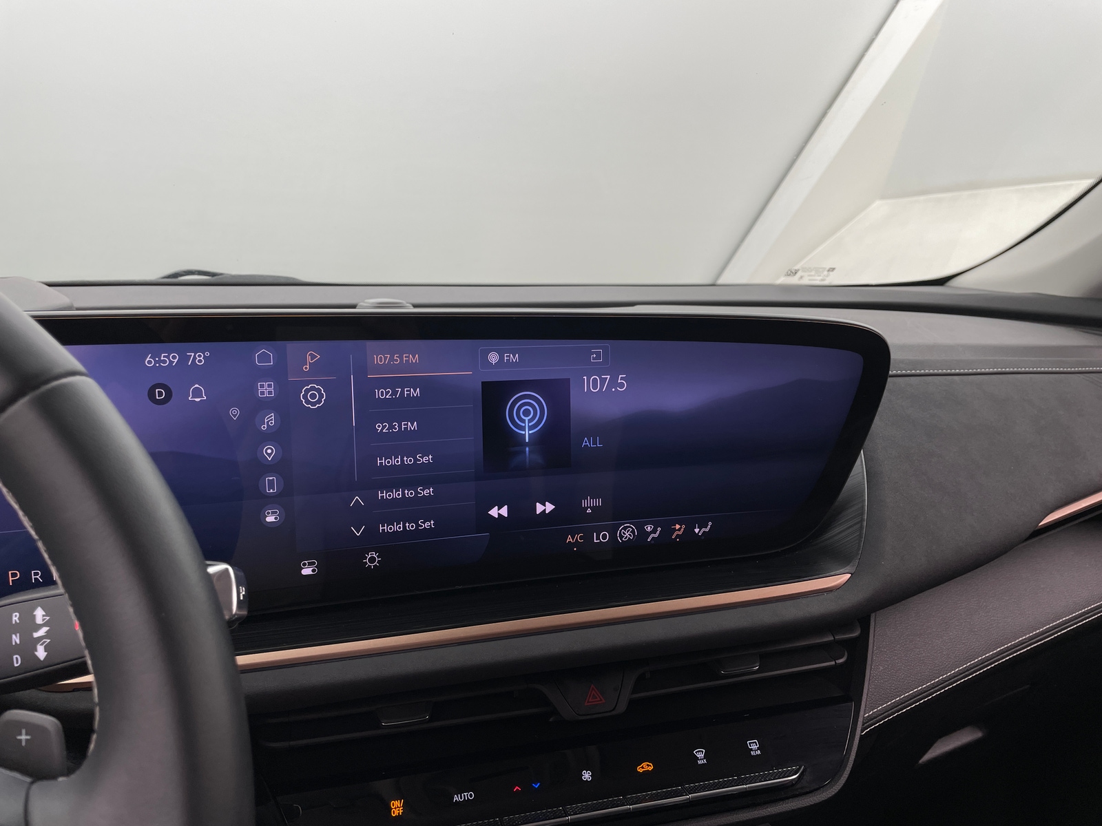 Thumbnail: 2024 Buick Envision - 3