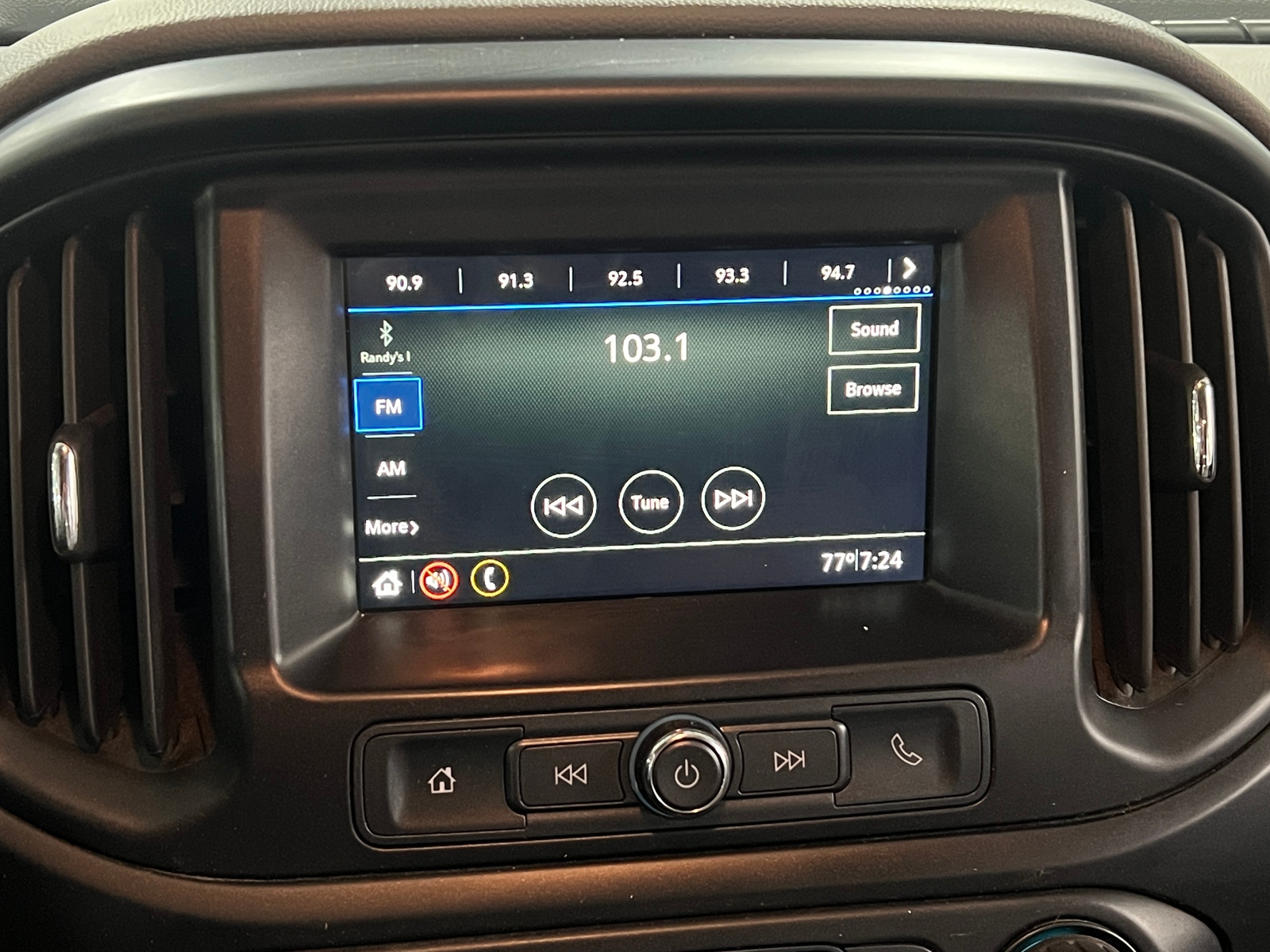 Thumbnail: 2019 Chevrolet Colorado - 4