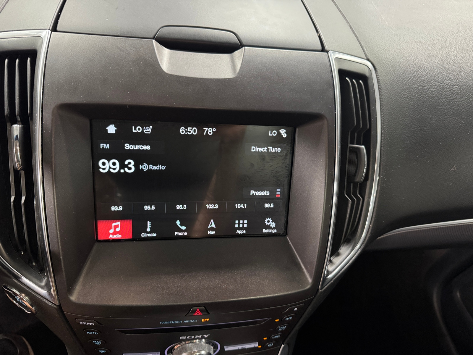 Thumbnail: 2018 Ford Edge - 3