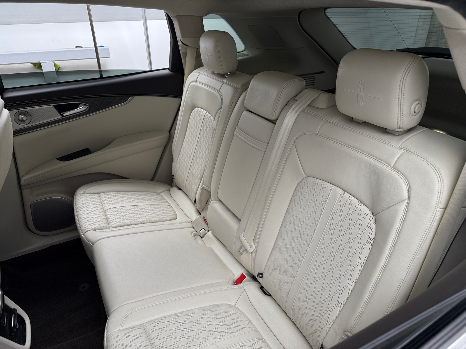 Thumbnail: 2020 Lincoln Nautilus - 5