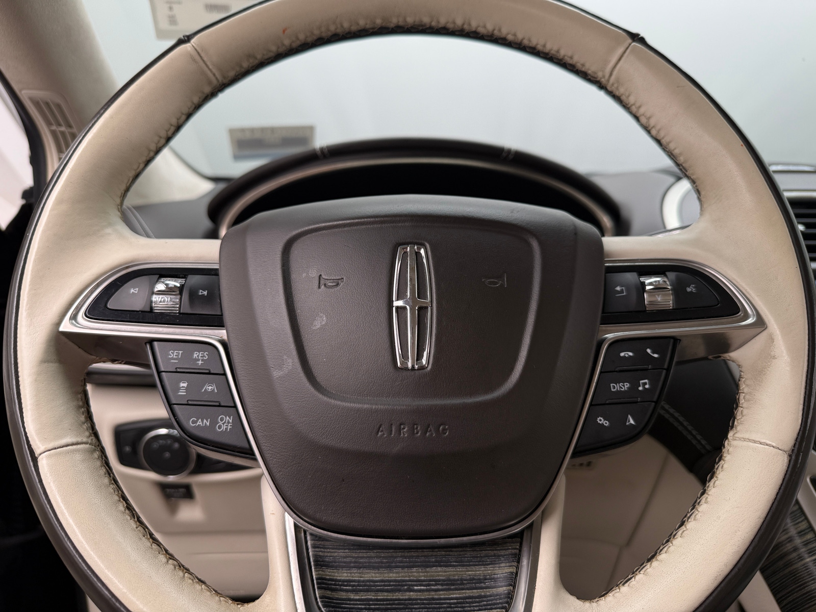 Thumbnail: 2020 Lincoln Nautilus - 4