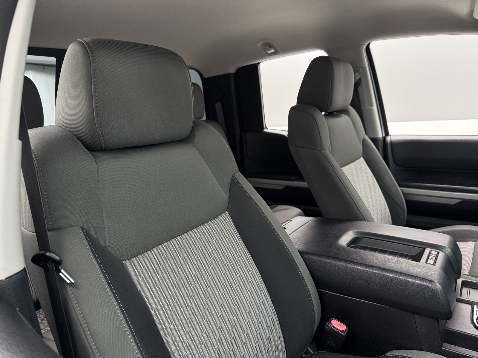 Thumbnail: 2015 Toyota Tundra - 2