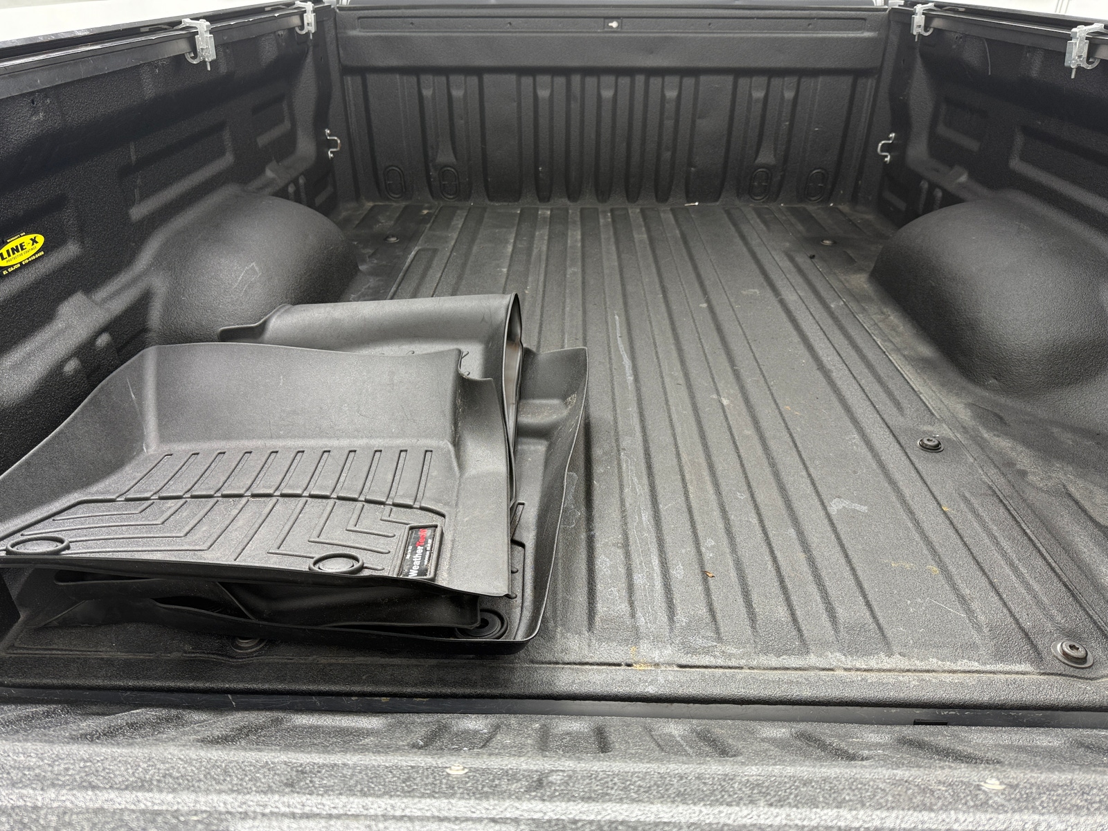 Thumbnail: 2015 Toyota Tundra - 7