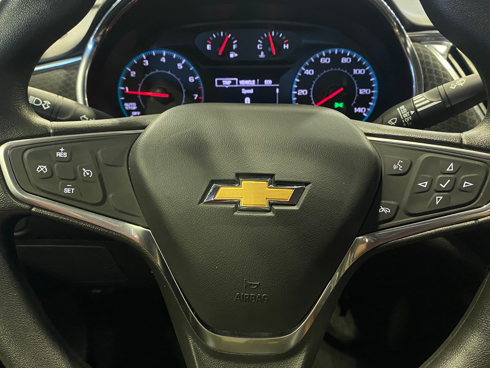 Thumbnail: 2018 Chevrolet Malibu - 5