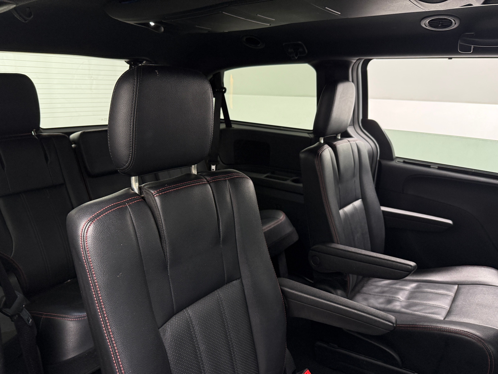 Thumbnail: 2020 Dodge Grand Caravan - 5