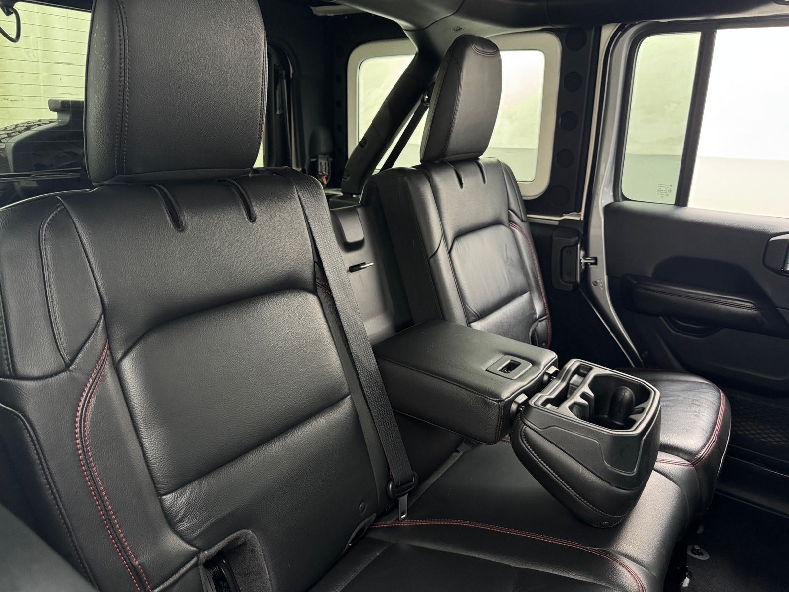 Thumbnail: 2018 Jeep Wrangler - 5
