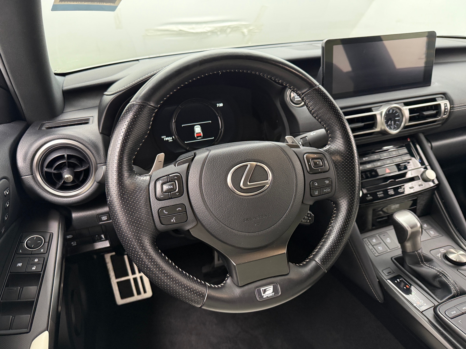 Thumbnail: 2022 Lexus IS - 4