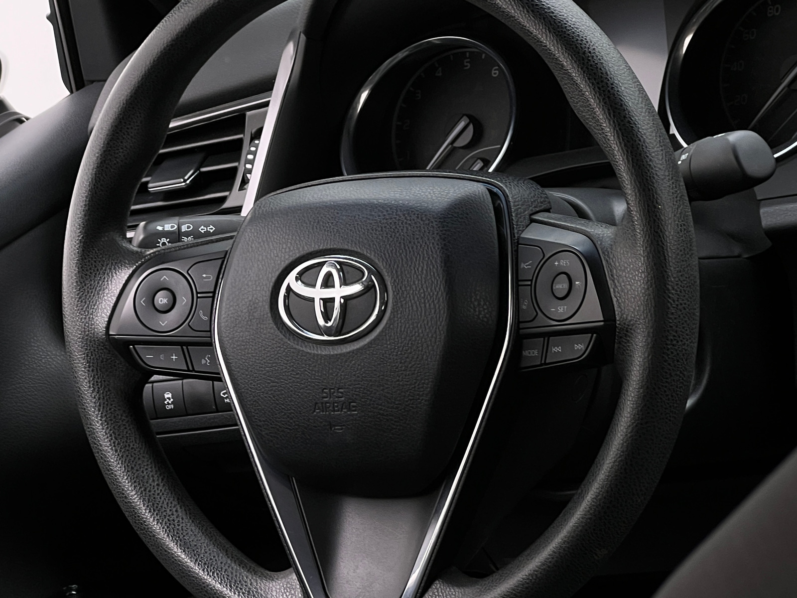 Thumbnail: 2019 Toyota Camry - 5