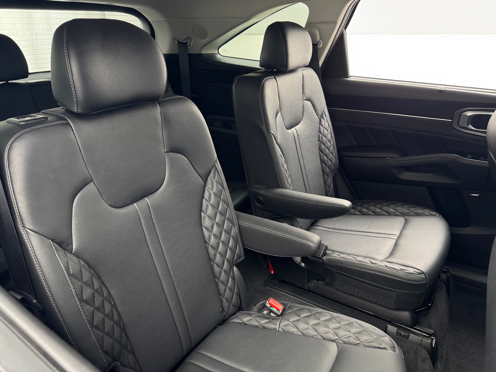 Thumbnail: 2023 Kia Sorento - 5