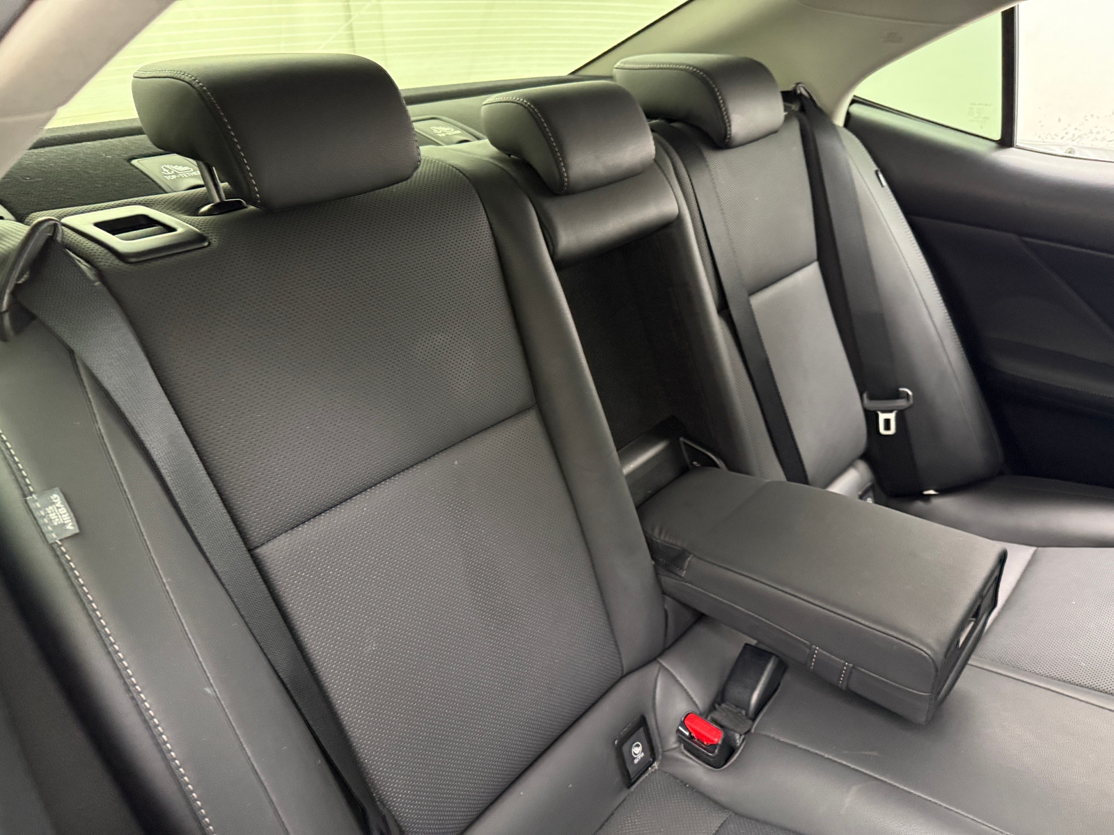Thumbnail: 2016 Lexus IS - 5