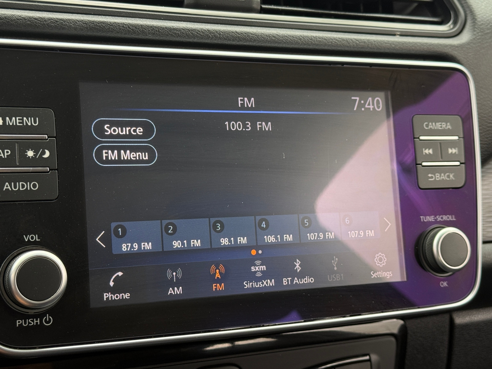 Thumbnail: 2021 Nissan Leaf - 4