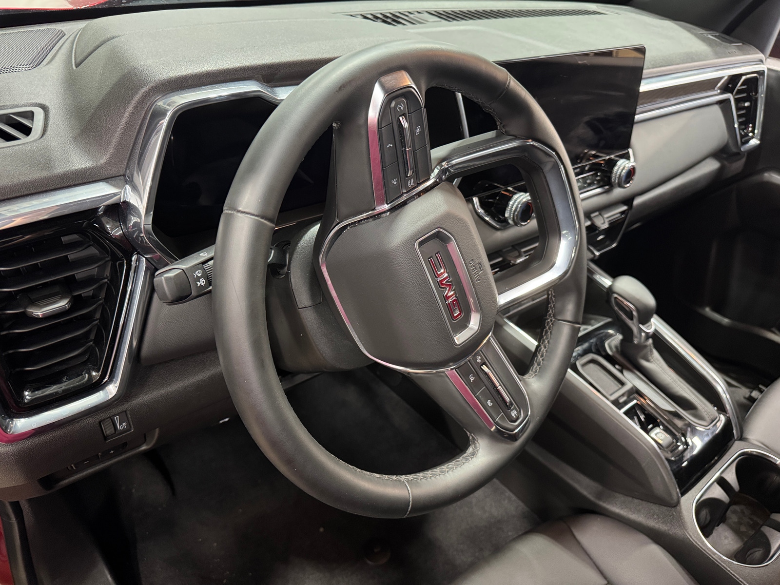 Thumbnail: 2023 GMC Canyon - 3