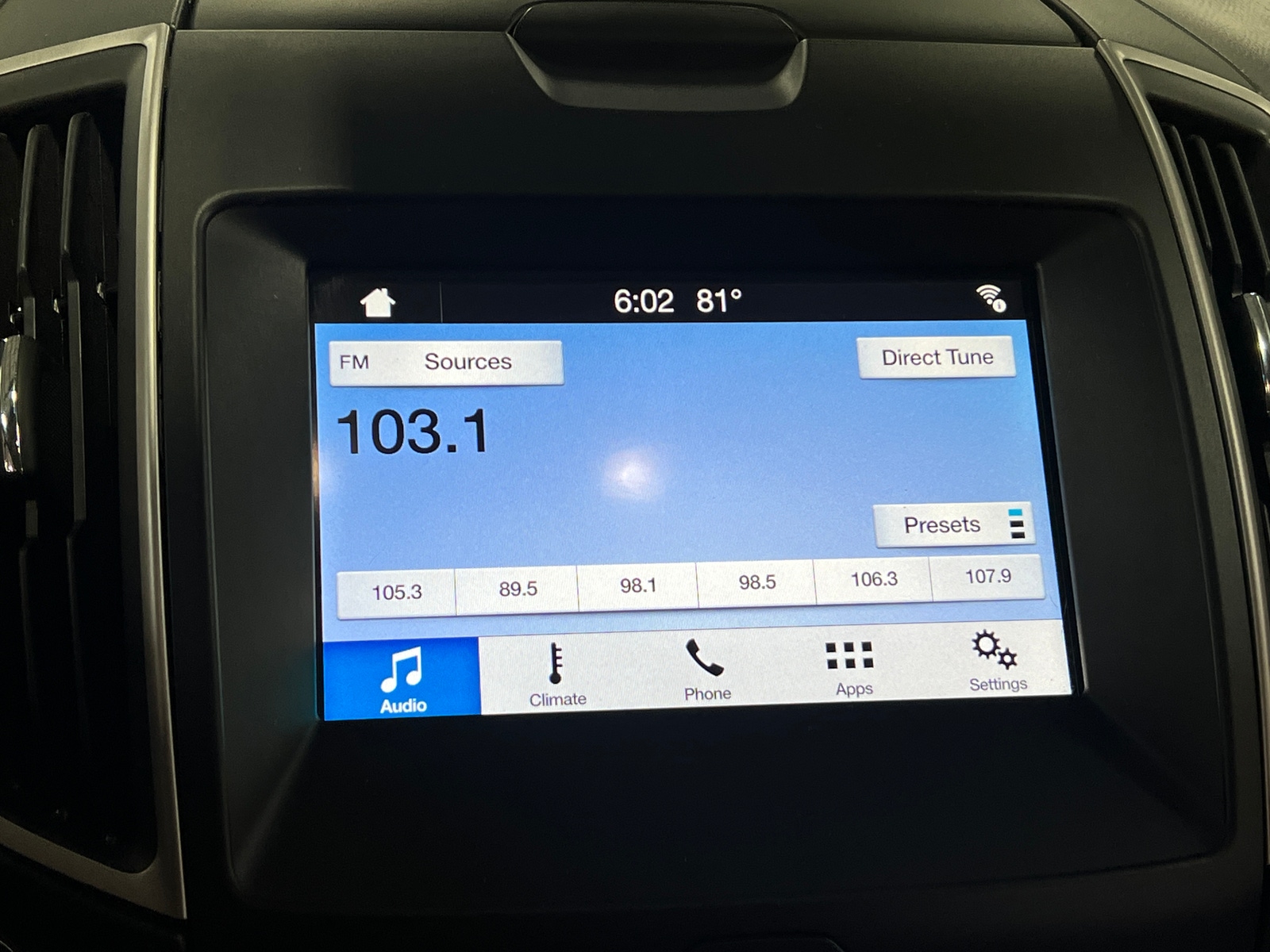 Thumbnail: 2019 Ford Edge - 4