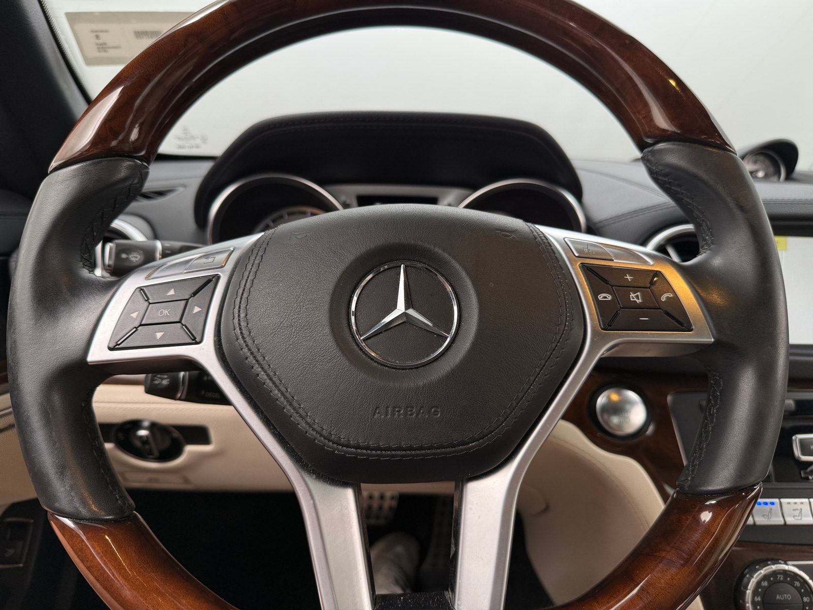 Thumbnail: 2013 Mercedes-Benz SL-Class - 4