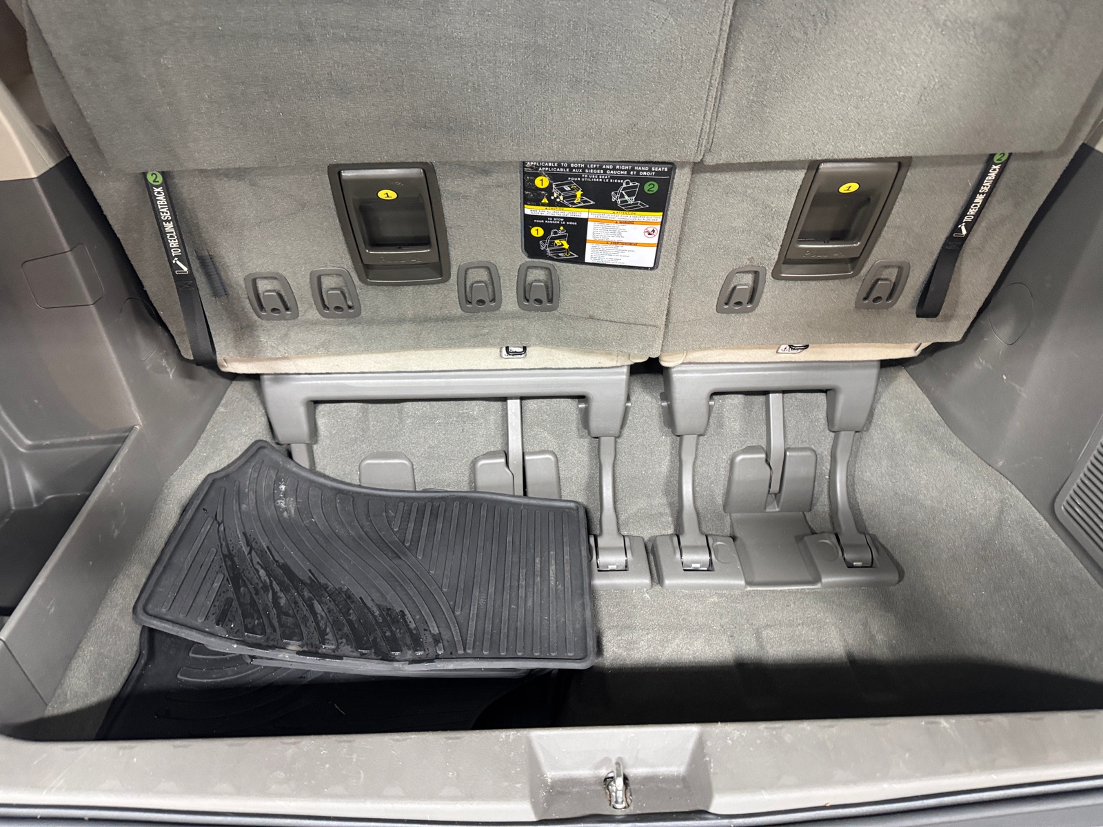 Thumbnail: 2020 Toyota Sienna - 6