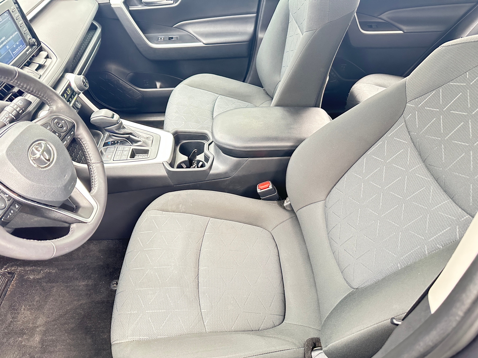 Thumbnail: 2020 Toyota RAV4 - 2