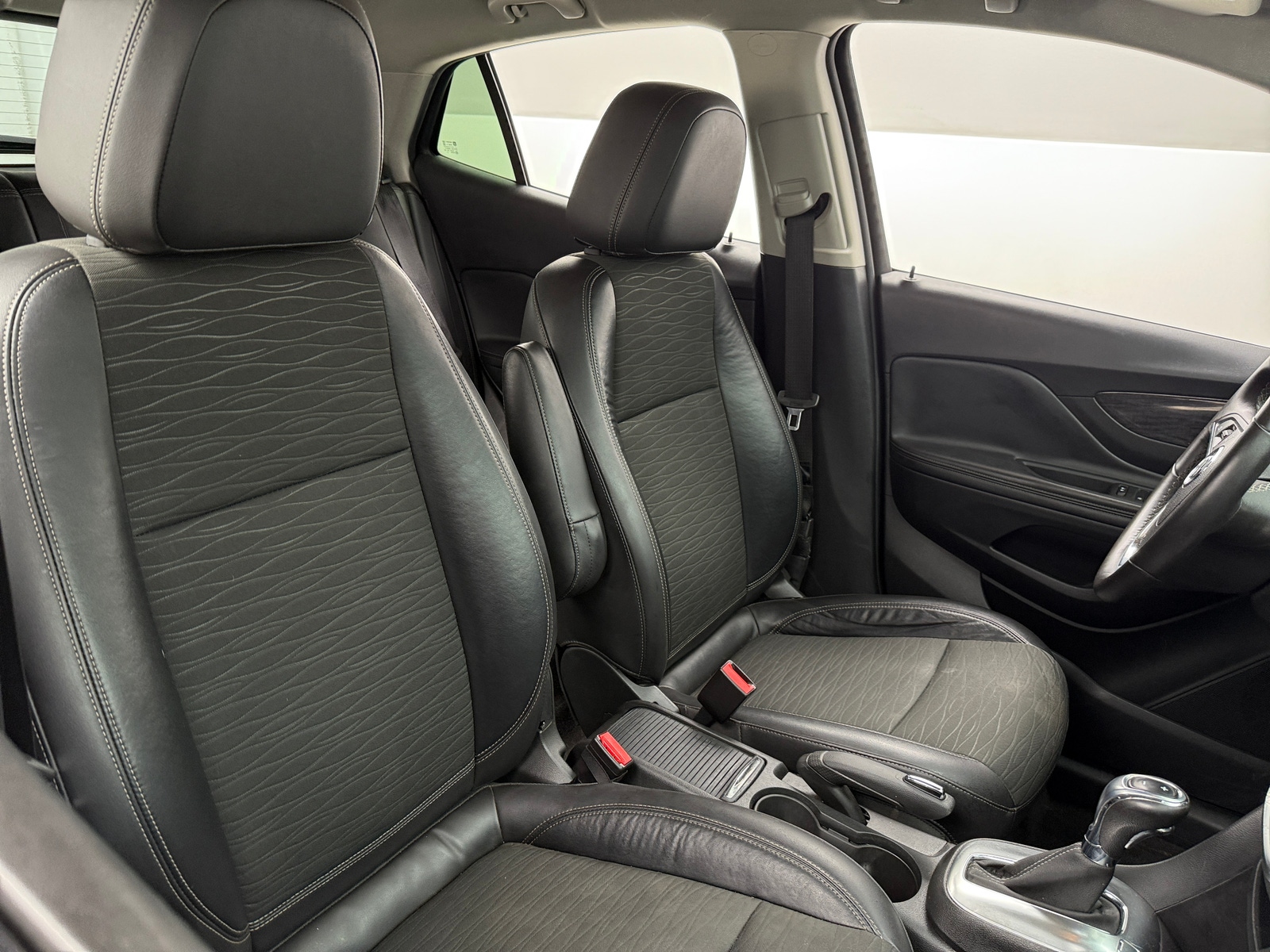 Thumbnail: 2016 Buick Encore - 2