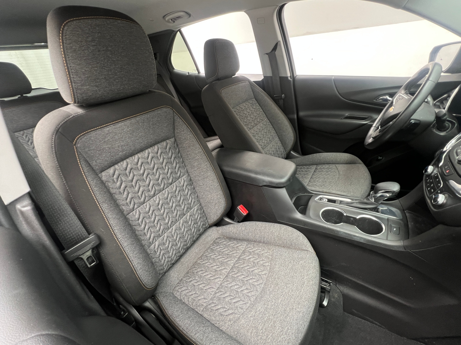 Thumbnail: 2022 Chevrolet Equinox - 2
