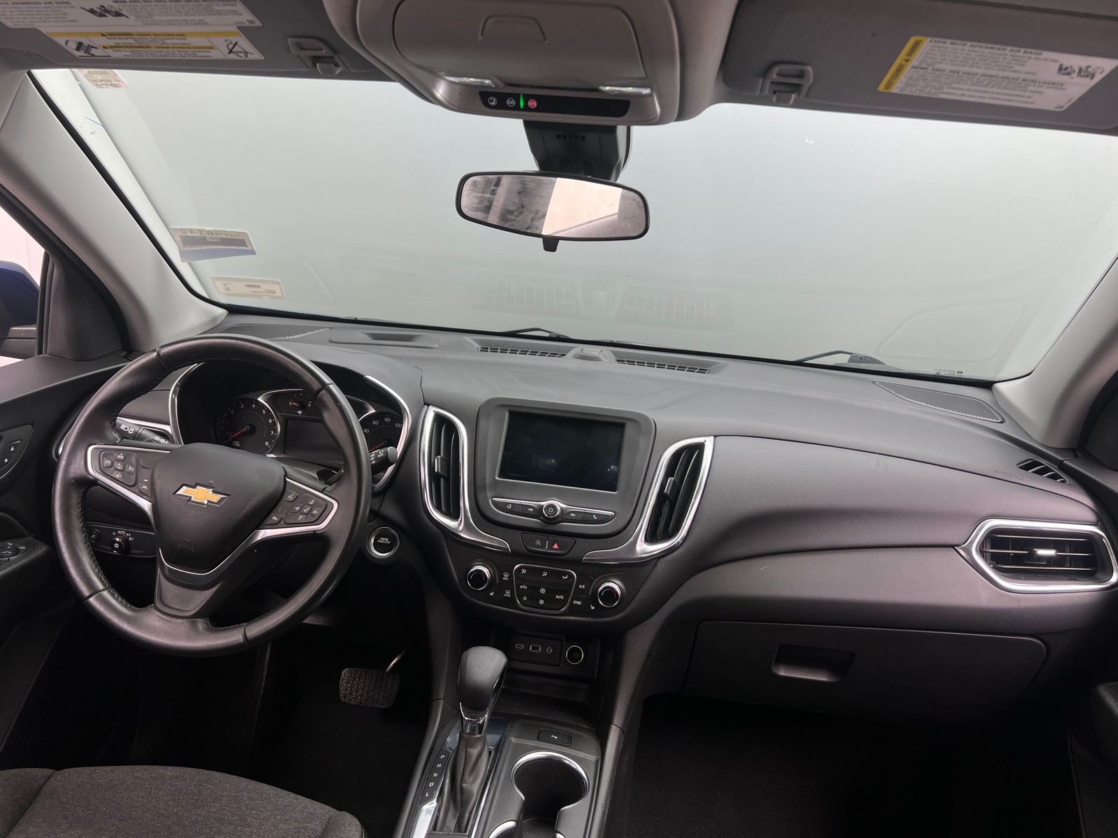 Thumbnail: 2022 Chevrolet Equinox - 3