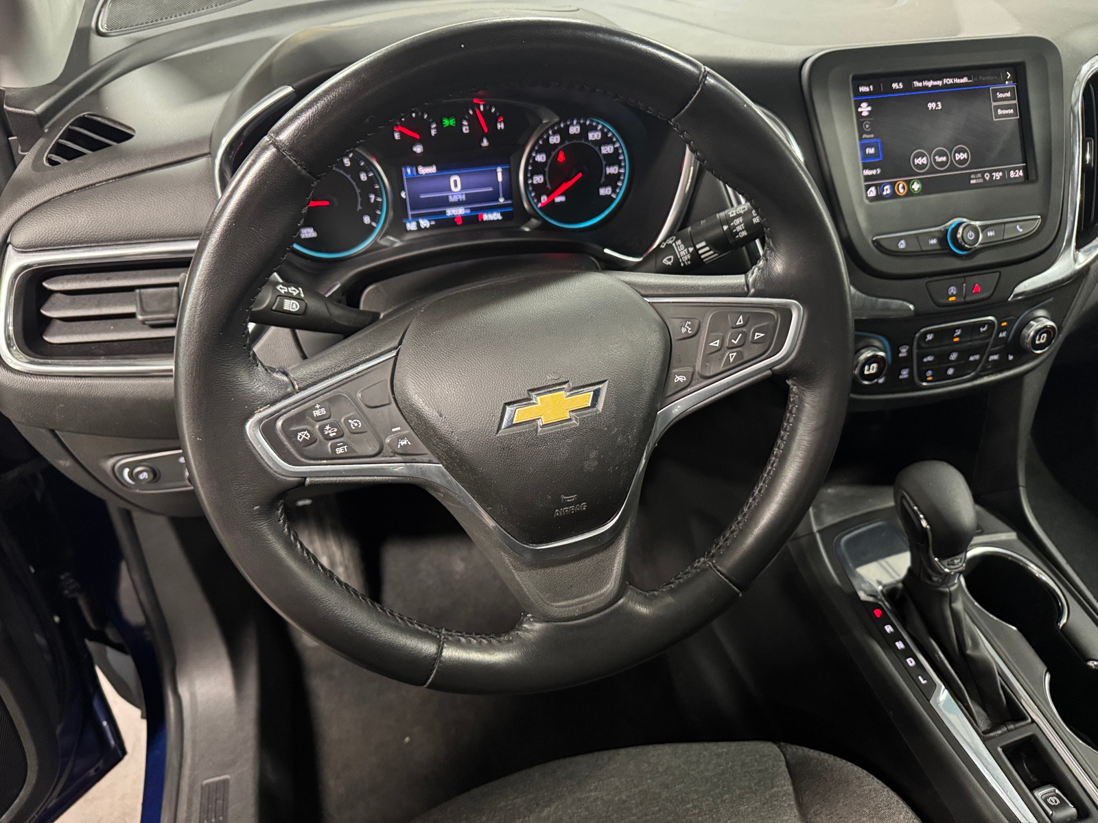 Thumbnail: 2022 Chevrolet Equinox - 5