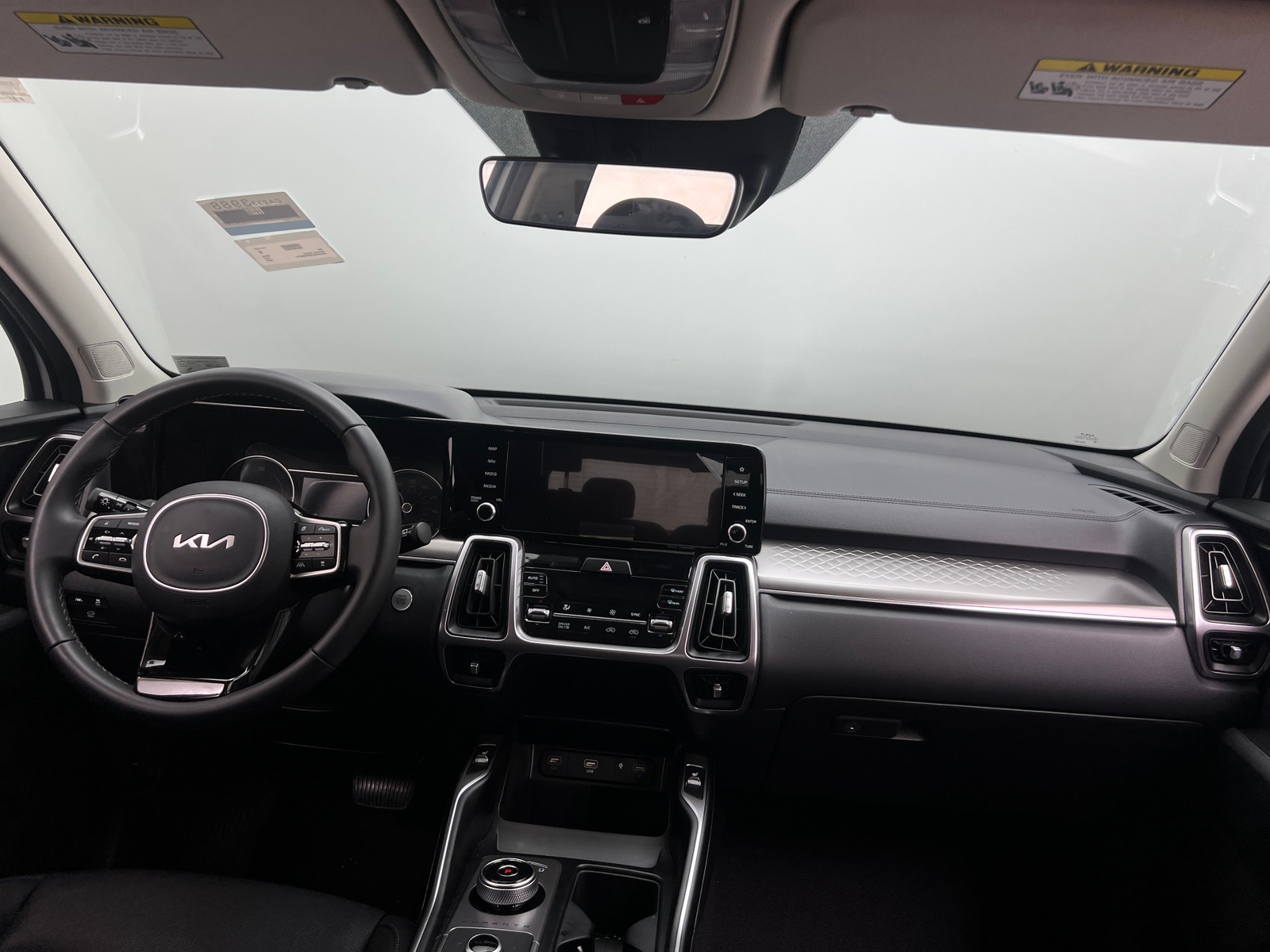 Thumbnail: 2023 Kia Sorento - 2