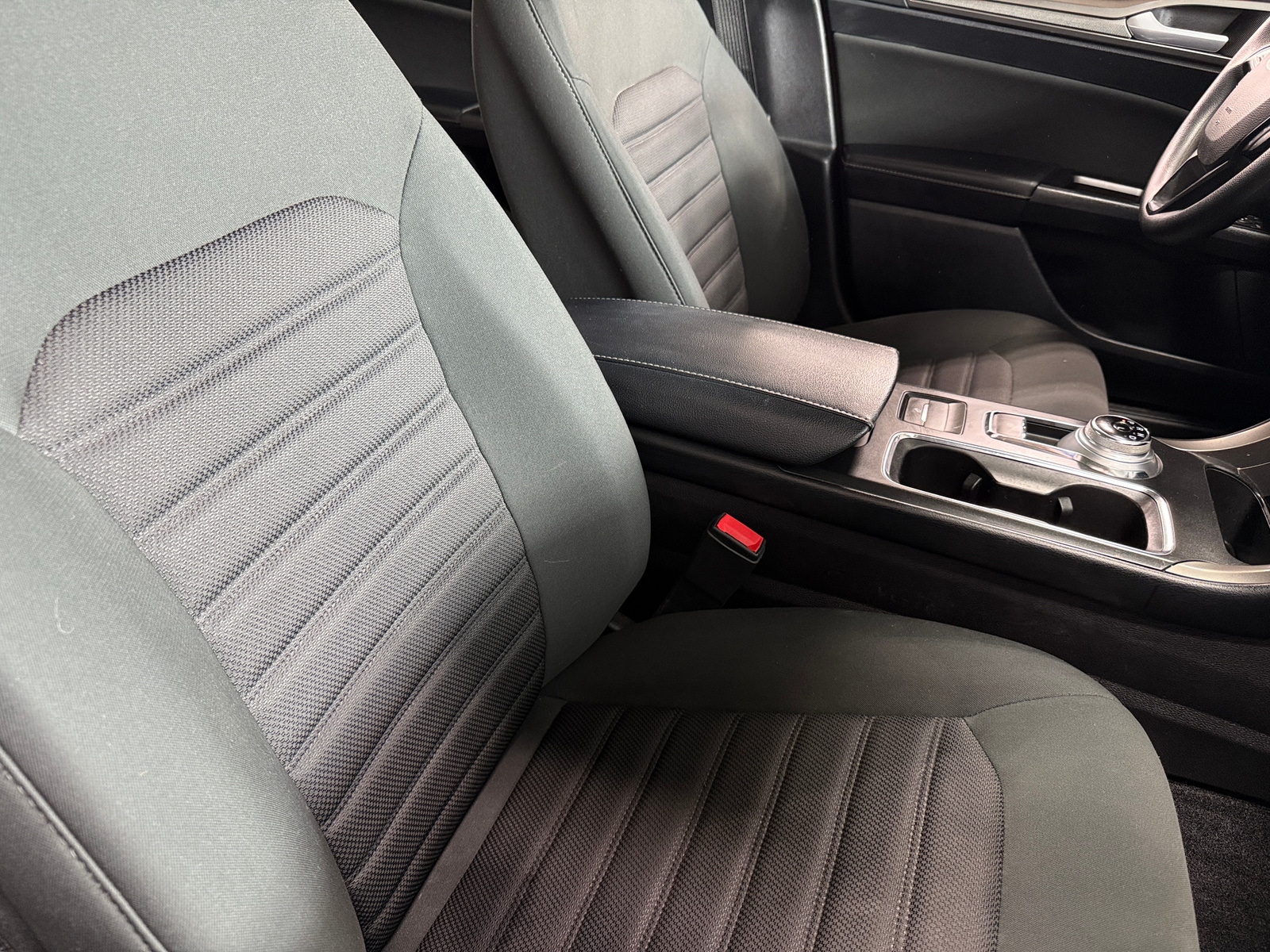 Thumbnail: 2017 Ford Fusion - 2