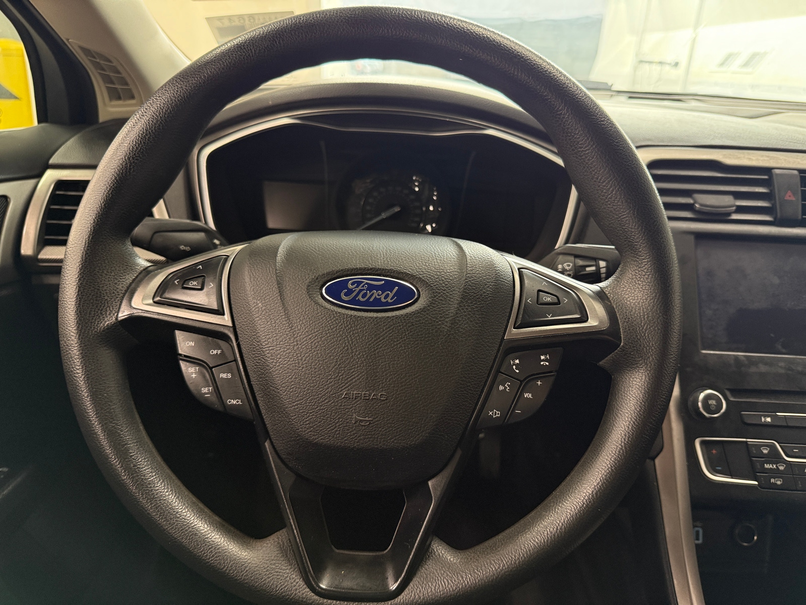 Thumbnail: 2017 Ford Fusion - 5