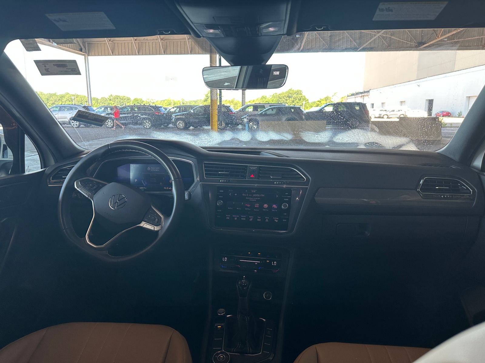 Thumbnail: 2022 Volkswagen Tiguan - 2