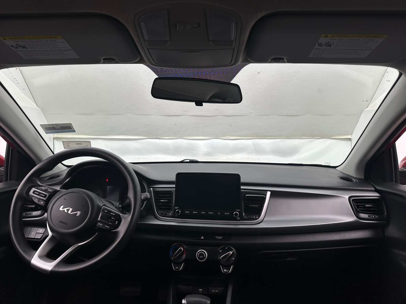 Thumbnail: 2022 Kia Rio - 3