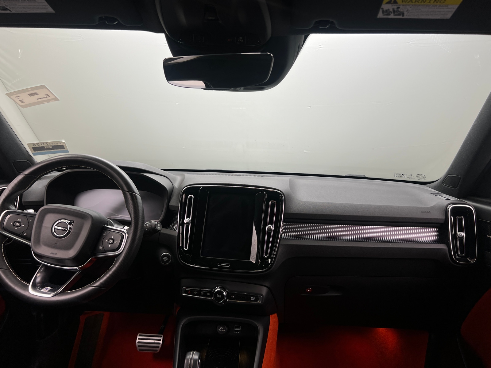 Thumbnail: 2019 Volvo XC40 - 3