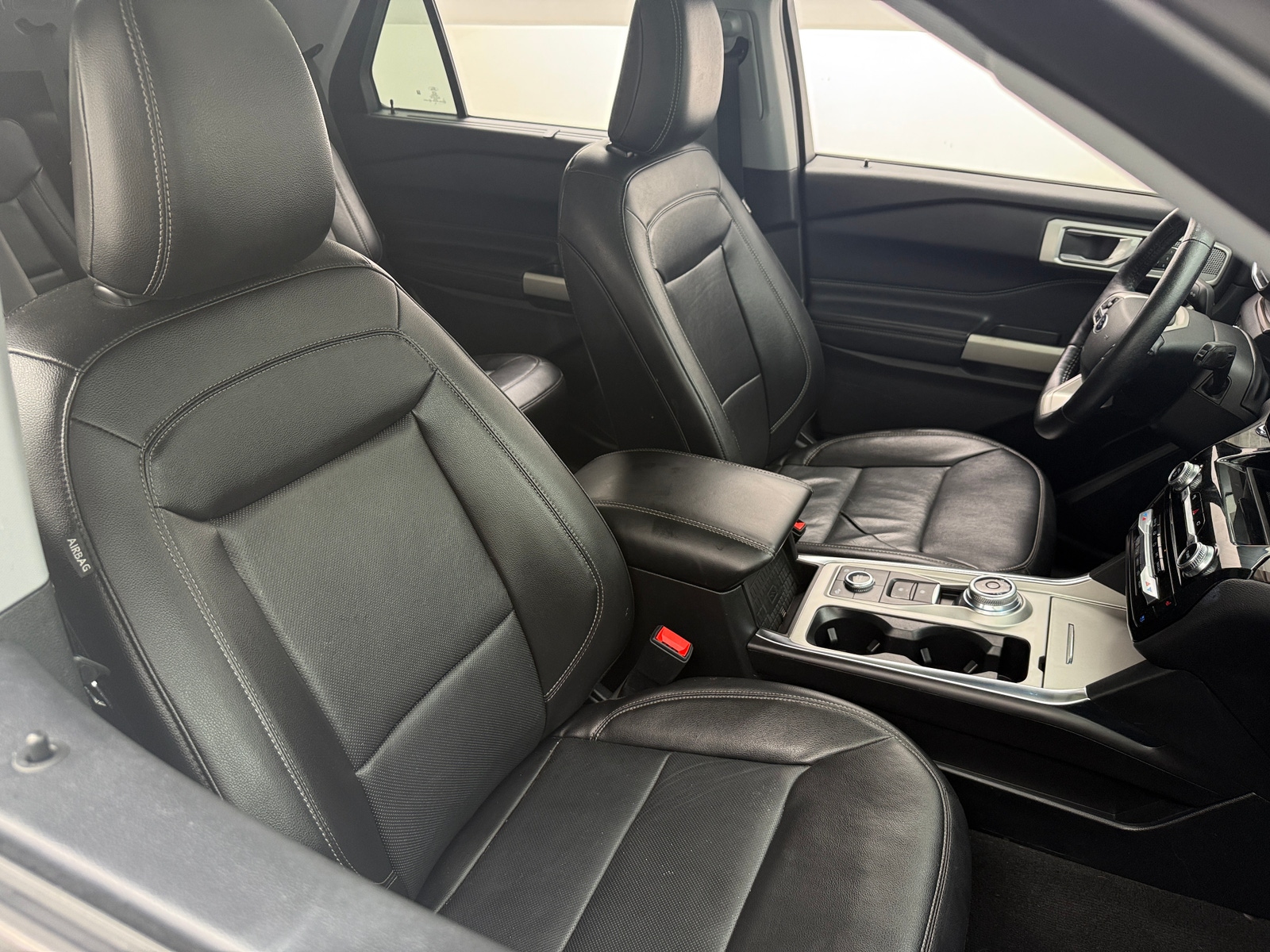 Thumbnail: 2022 Ford Explorer - 2