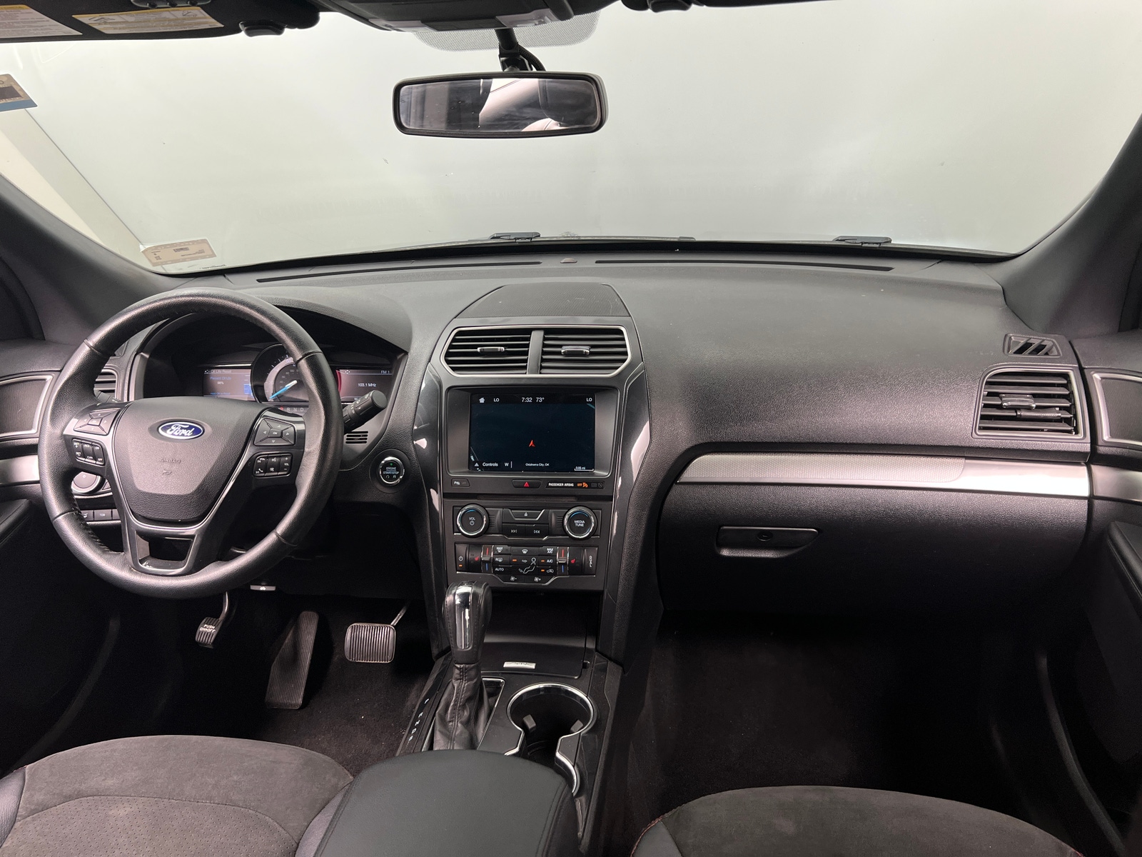 Thumbnail: 2018 Ford Explorer - 3