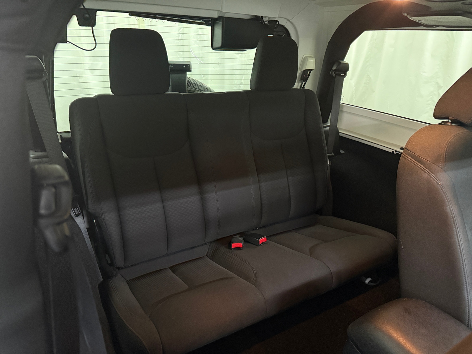 Thumbnail: 2016 Jeep Wrangler - 6