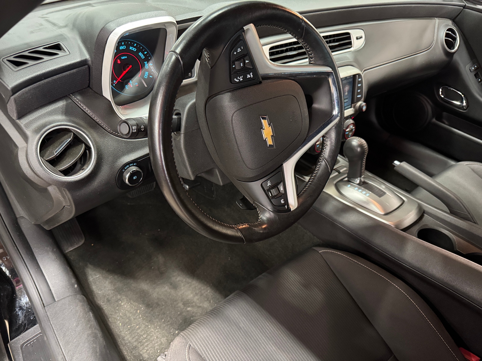 Thumbnail: 2015 Chevrolet Camaro - 3