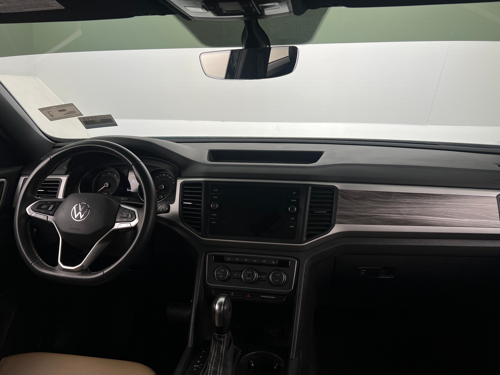 Thumbnail: 2021 Volkswagen Atlas - 2