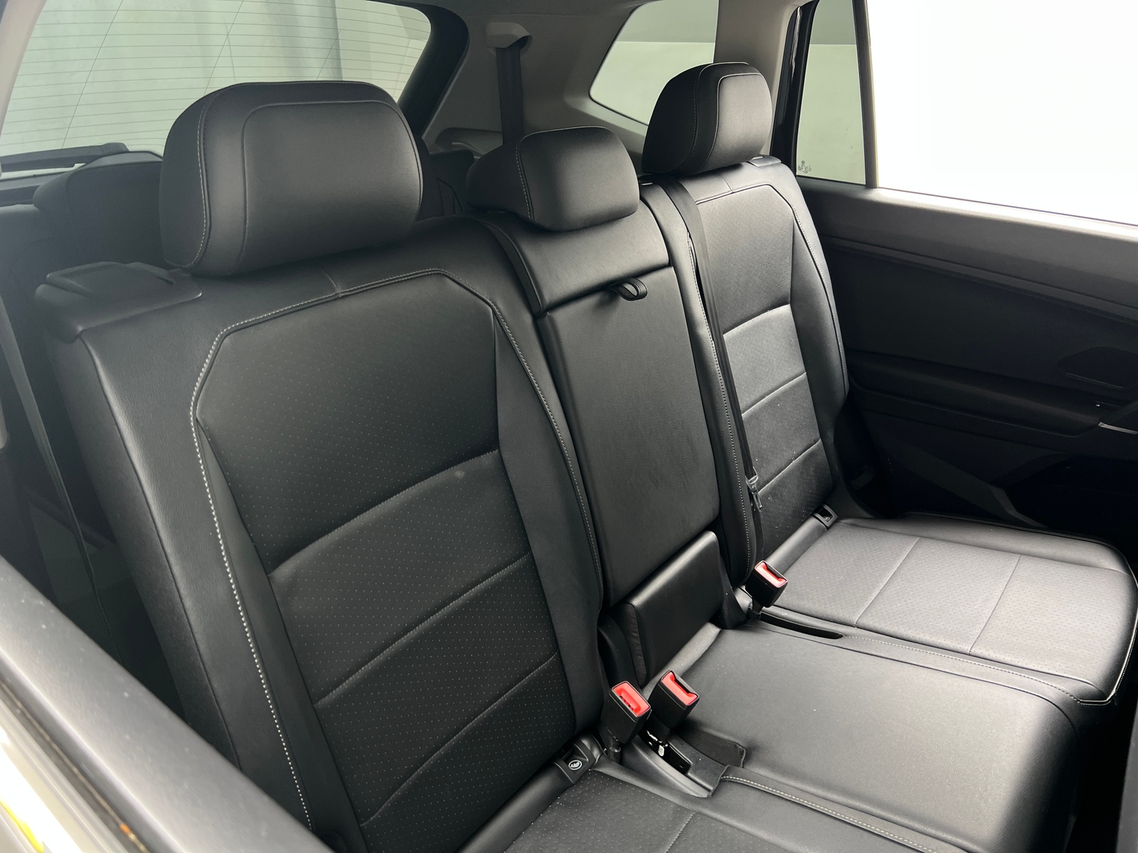 Thumbnail: 2020 Volkswagen Tiguan - 5
