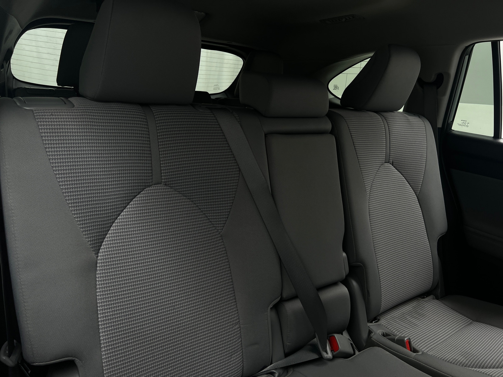 Thumbnail: 2022 Toyota Highlander - 6