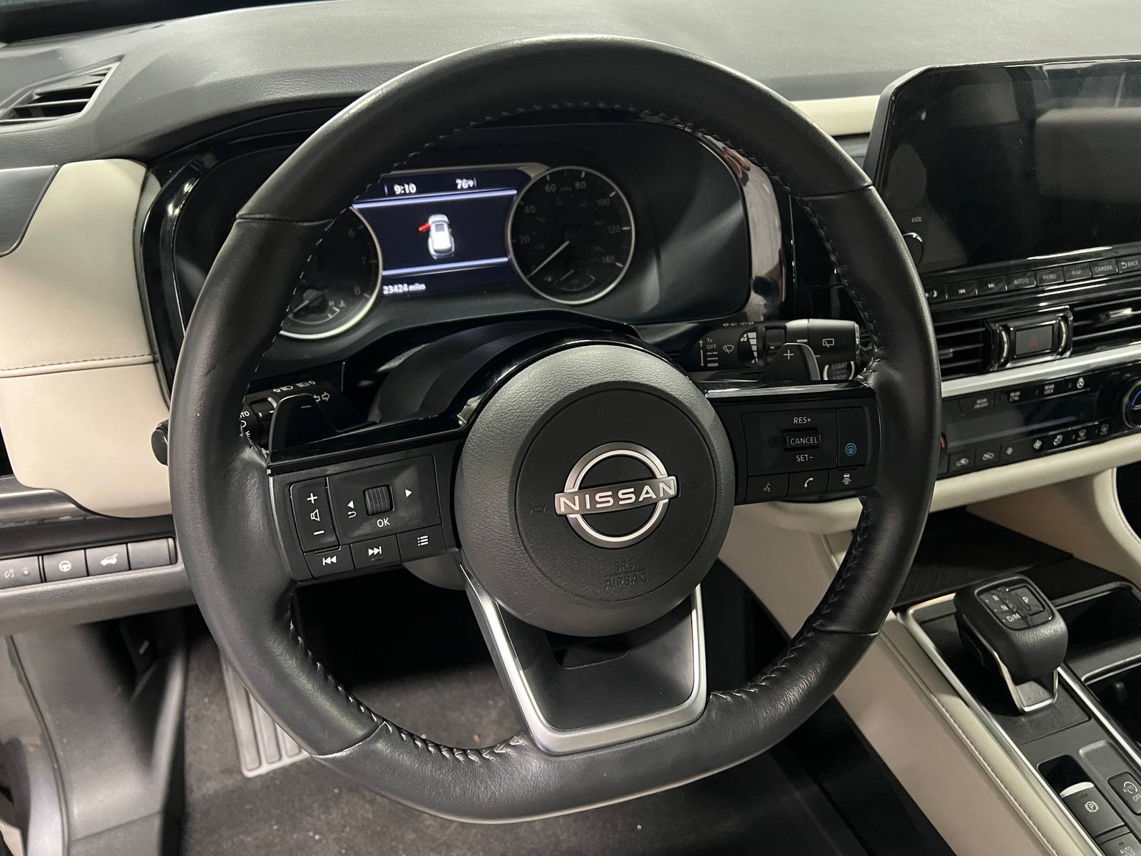 Thumbnail: 2023 Nissan Pathfinder - 4
