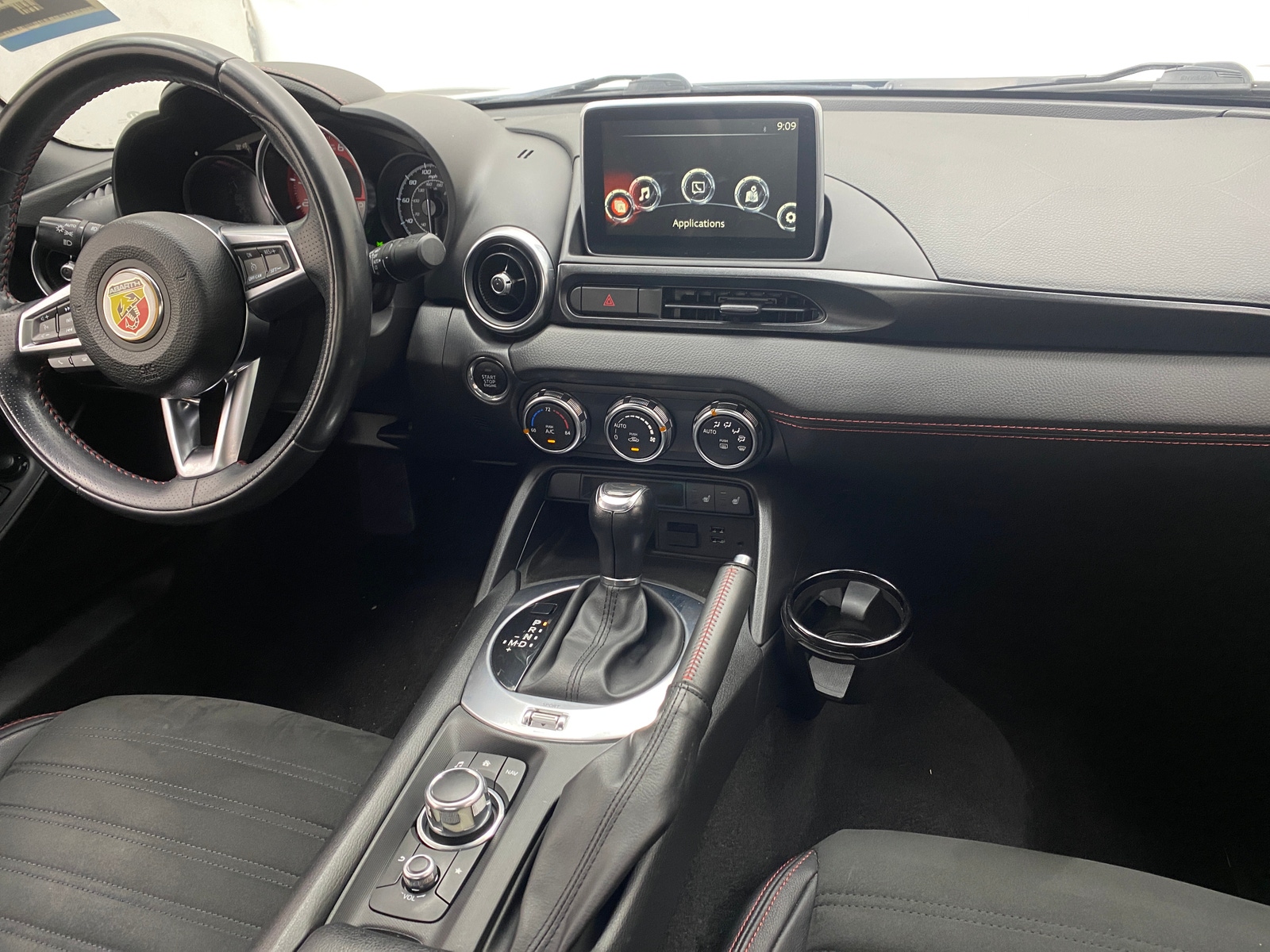 Thumbnail: 2017 Fiat 124 Spider - 2