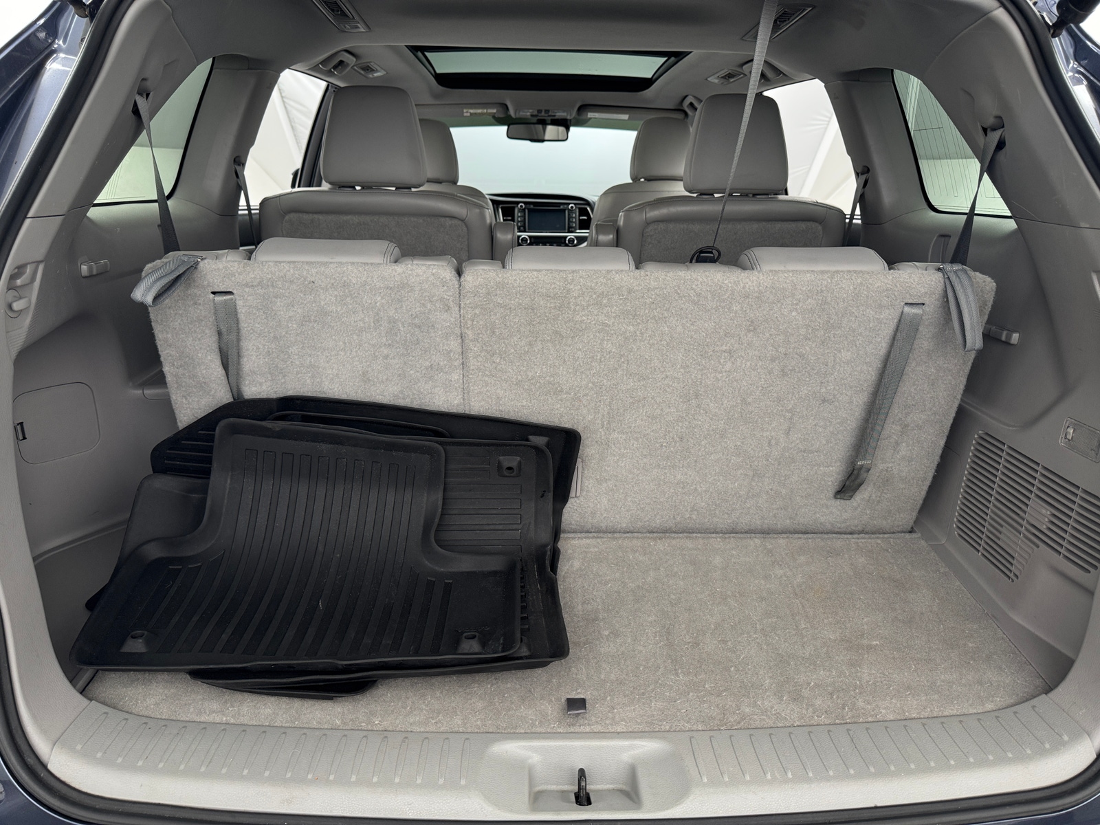 Thumbnail: 2014 Toyota Highlander - 6