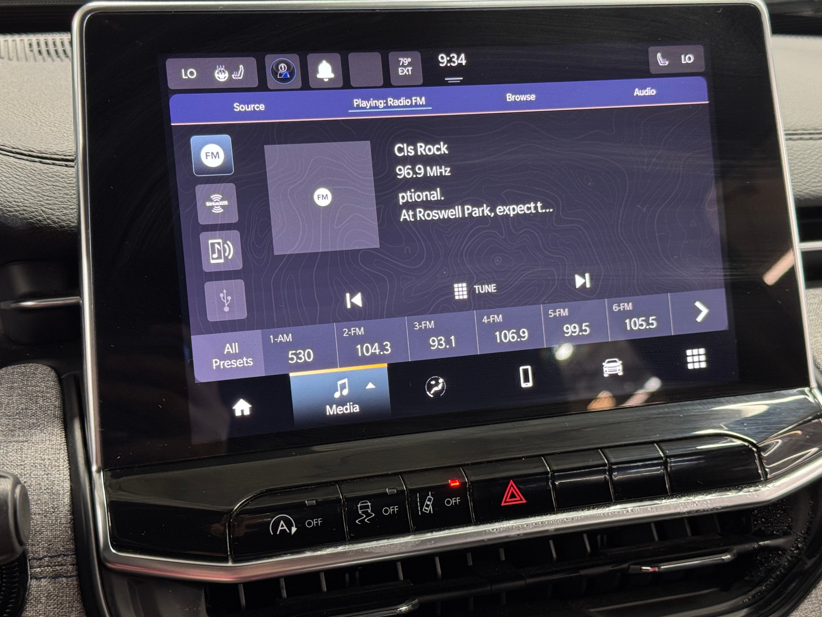 Thumbnail: 2023 Jeep Compass - 3