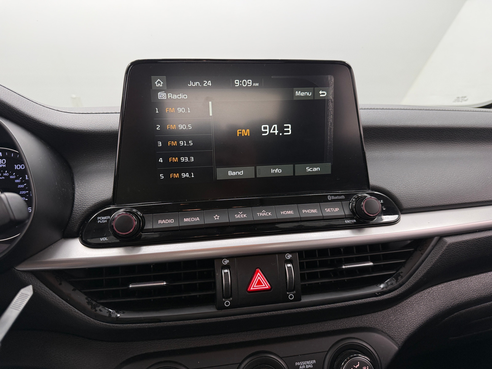 Thumbnail: 2021 Kia Forte - 4