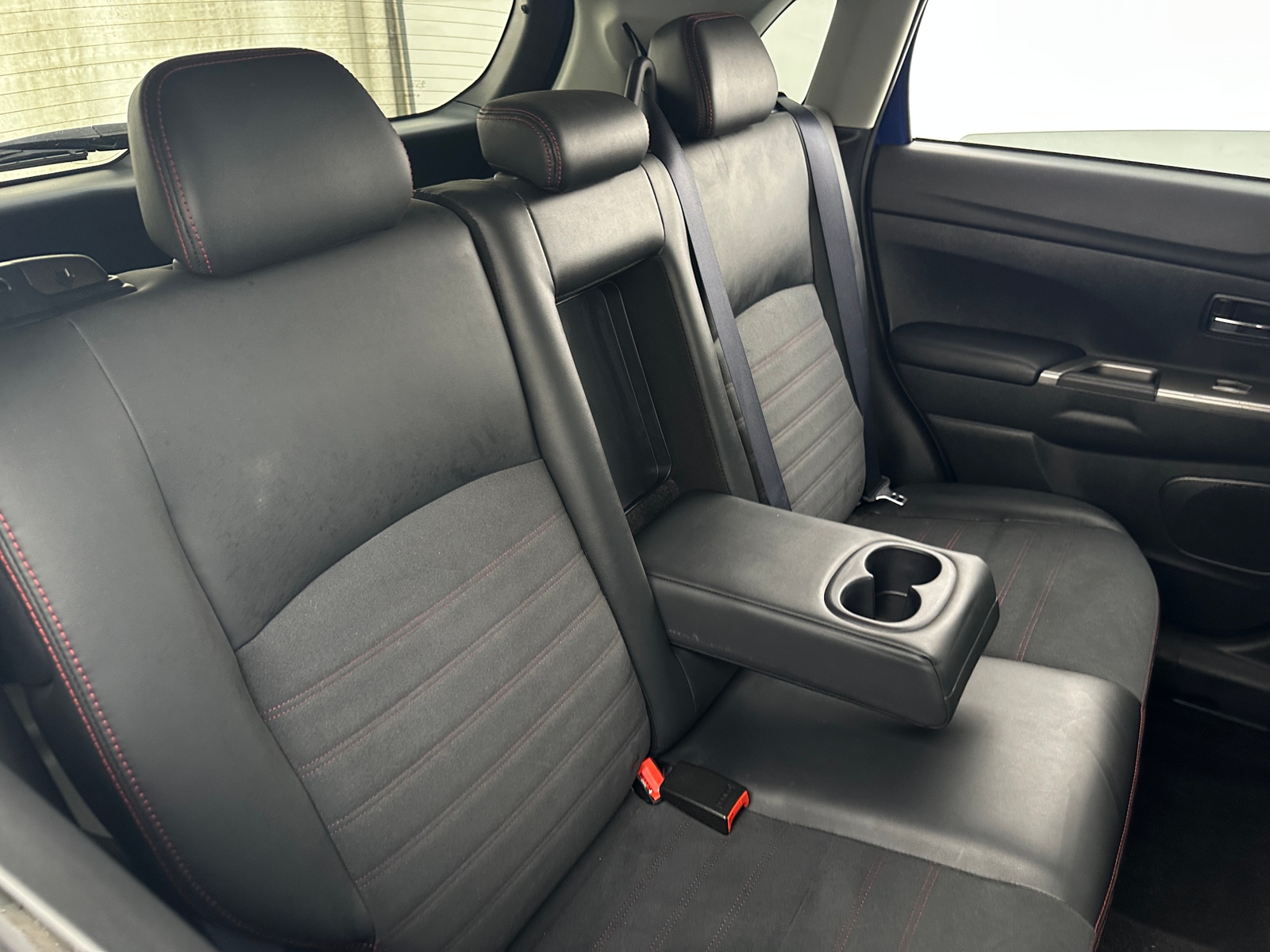 Thumbnail: 2022 Mitsubishi Outlander Sport - 6