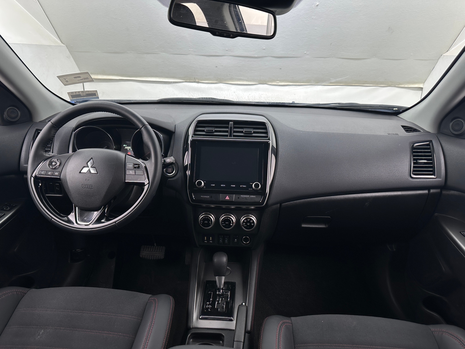 Thumbnail: 2022 Mitsubishi Outlander Sport - 3