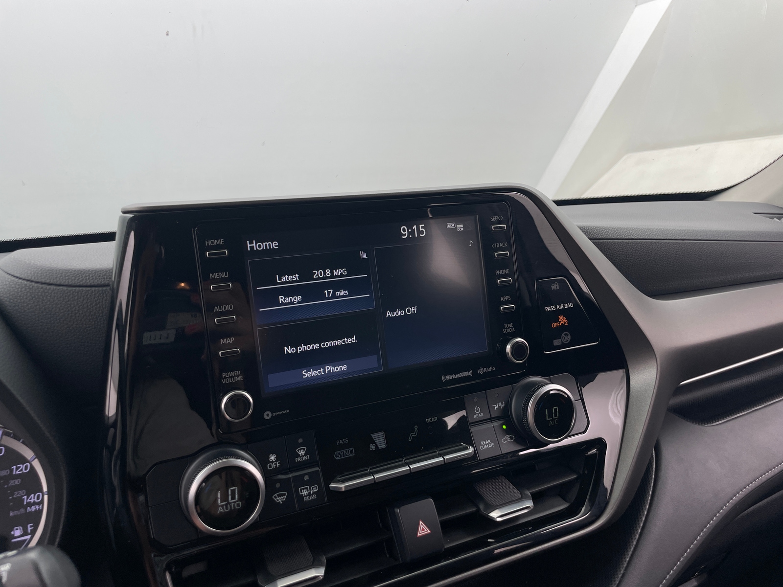 Thumbnail: 2020 Toyota Highlander - 4