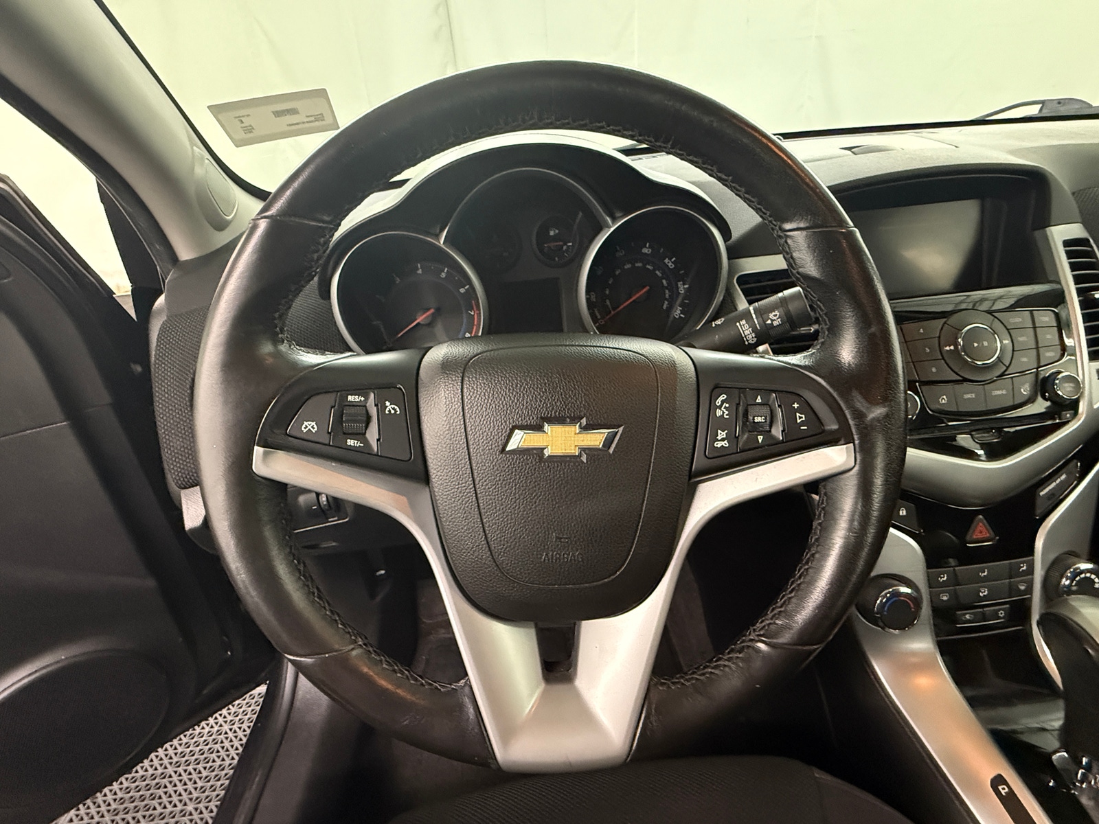 Thumbnail: 2014 Chevrolet Cruze - 5