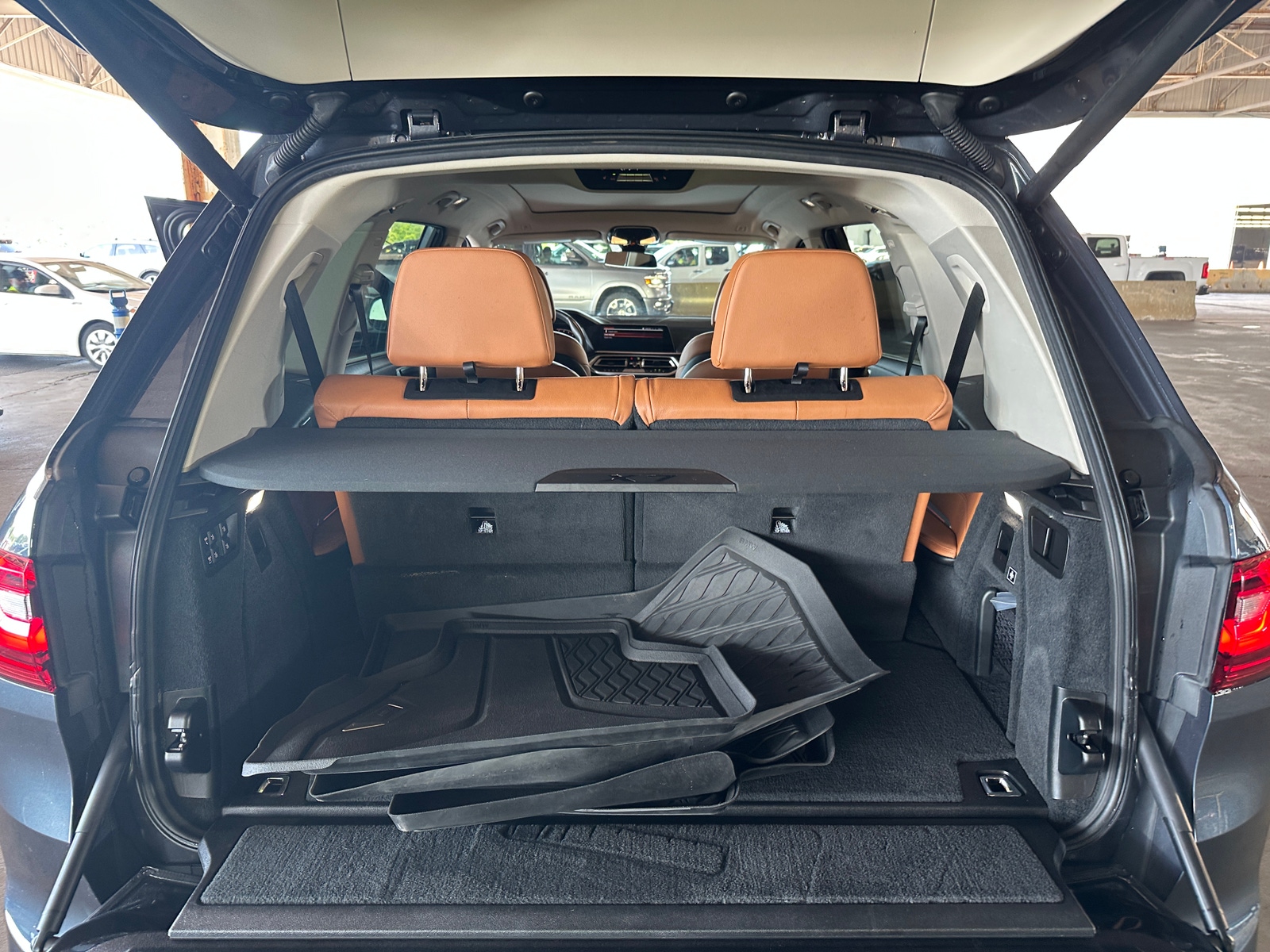 Thumbnail: 2020 BMW X7 - 6