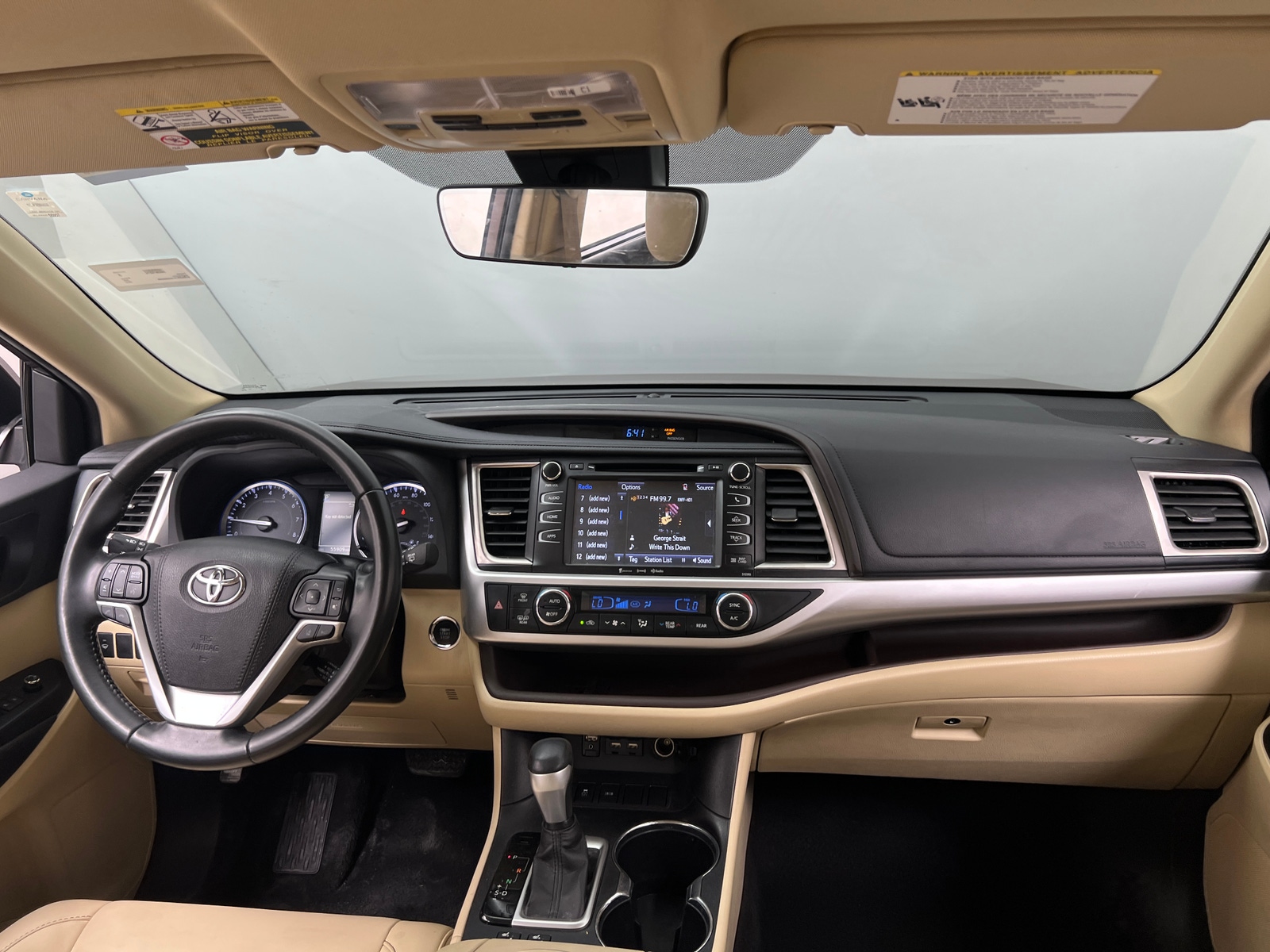 Thumbnail: 2019 Toyota Highlander - 2