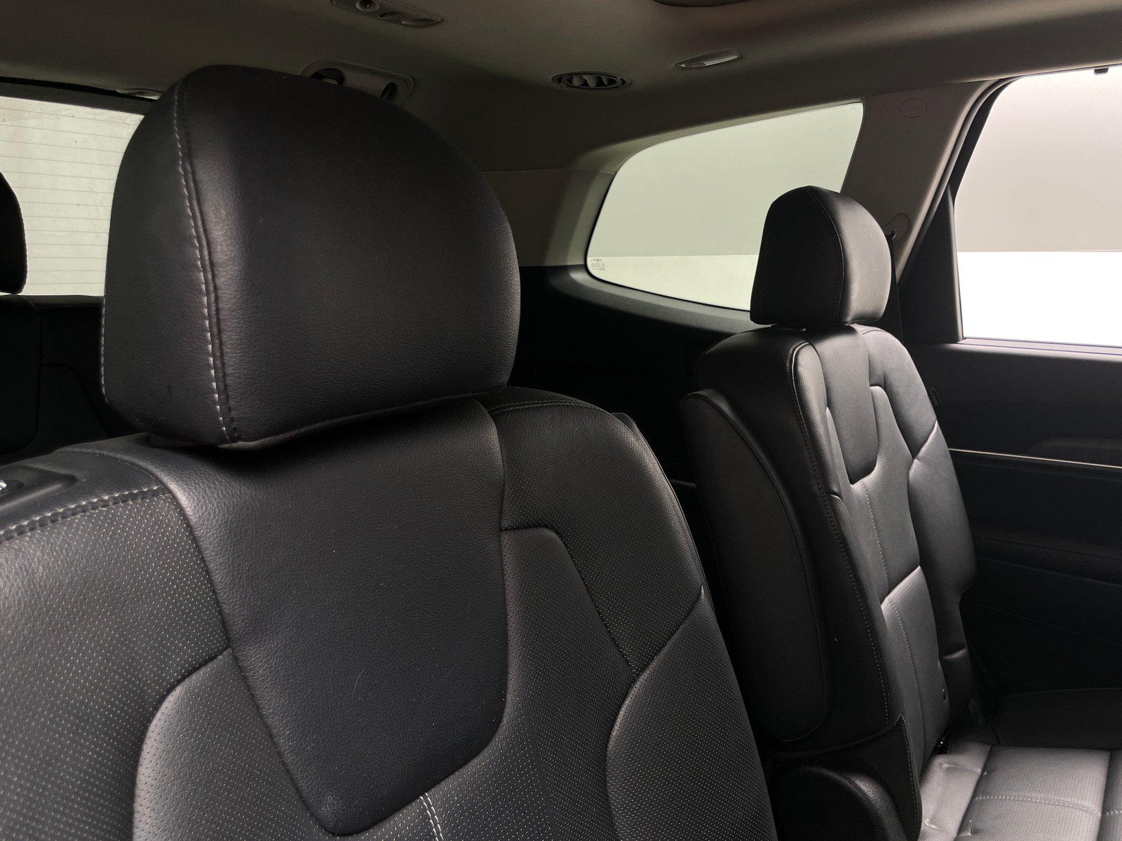 Thumbnail: 2023 Kia Telluride - 5