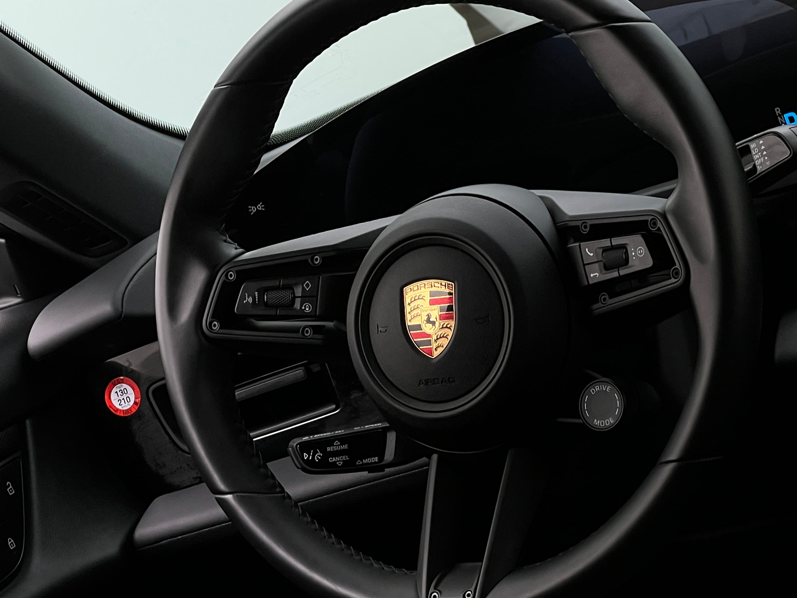 Thumbnail: 2022 Porsche Taycan - 4